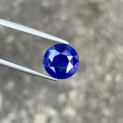 5.01 Carats Certified Round Sapphire