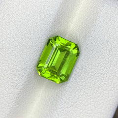 natural-green-peridot-3-36ct-pakistan-octagon-emerald