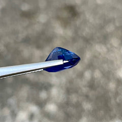 5.01 Carats Certified Round Sapphire