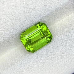 natural-green-peridot-3-36ct-pakistan-octagon-emerald
