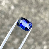 3.00 Carats Vivid Blue Sapphire Stone