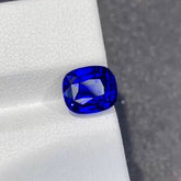 4.00 Carats Royal Blue Sapphire Gem