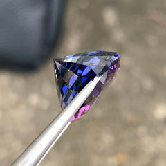 24-75-carats-mermaid-color-tanzanite-oval-faceted-cut-tanzania