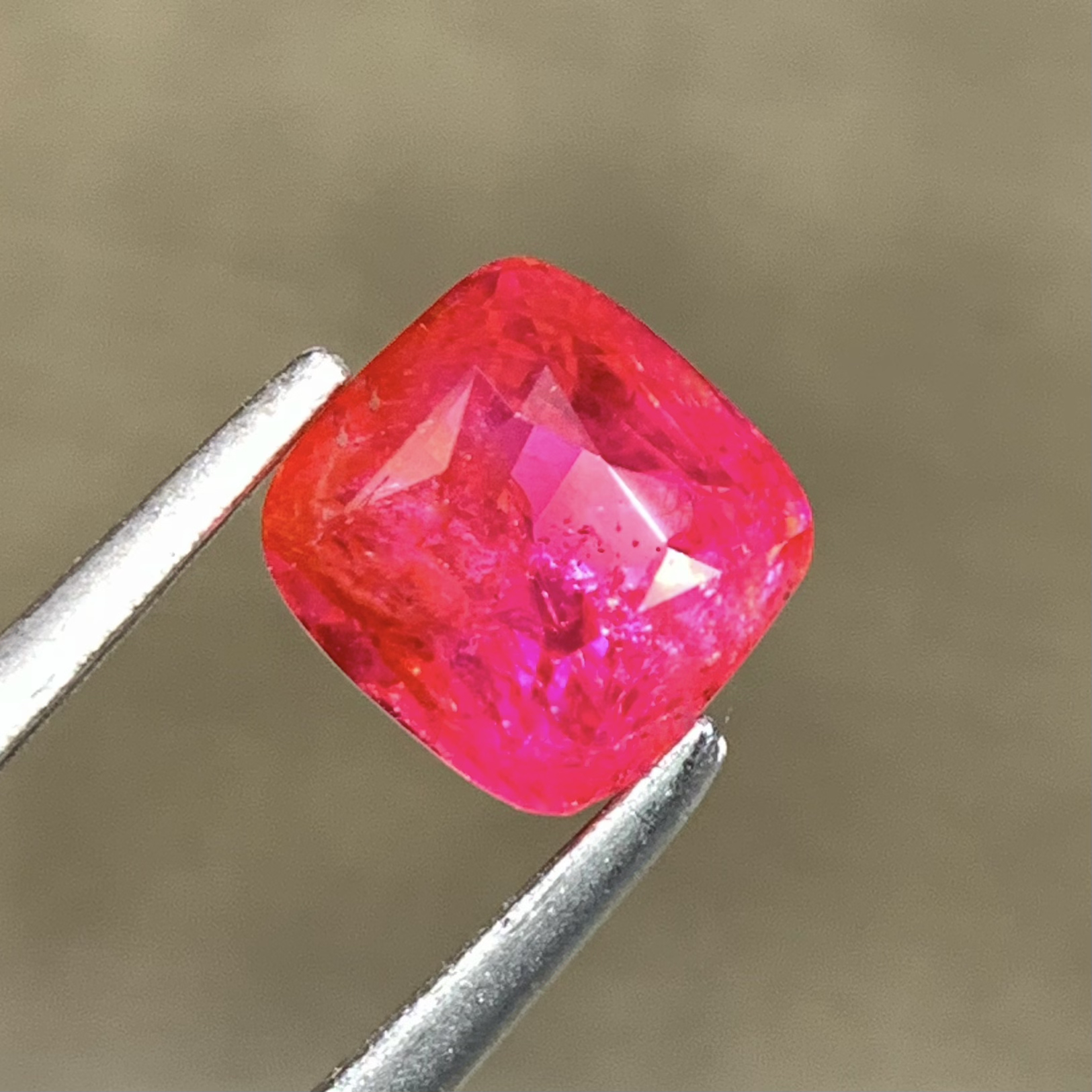 1-05-carats-bicolor-burma-spinel-cushion-brilliant-cut