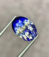10.04ct Bicolor Parti Sapphire Oval Cut