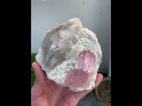 Morganite on Cleavelandite with Quartz