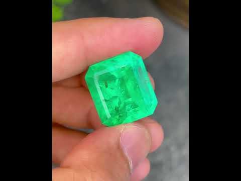 32.98 carats GRS Certified Emerald Gem