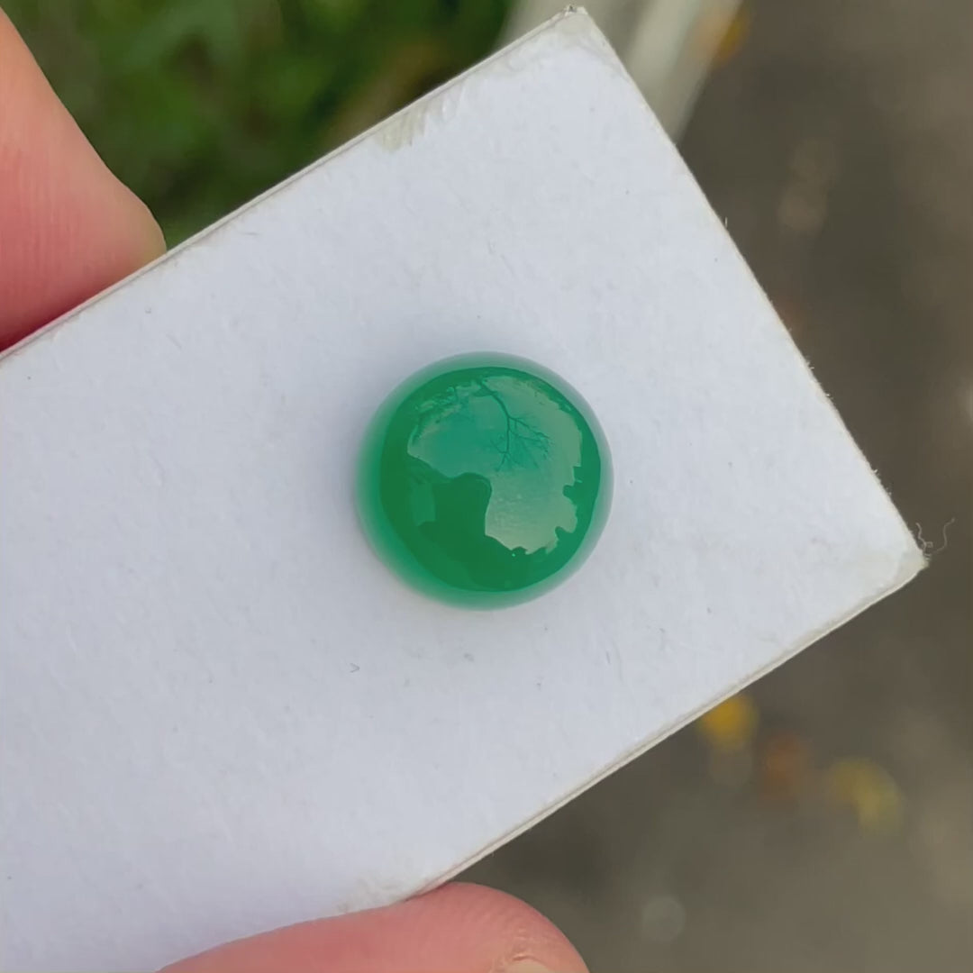 Gorgeous Natural Green Agate Gemstone