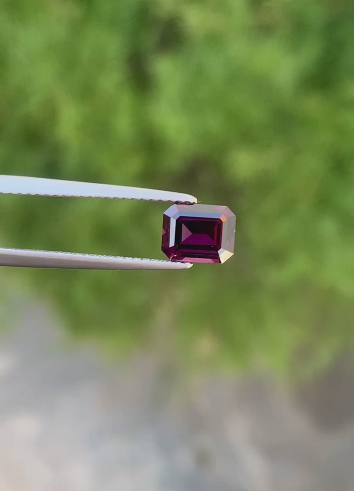 Natural Purplish Red Spinel Gemstone