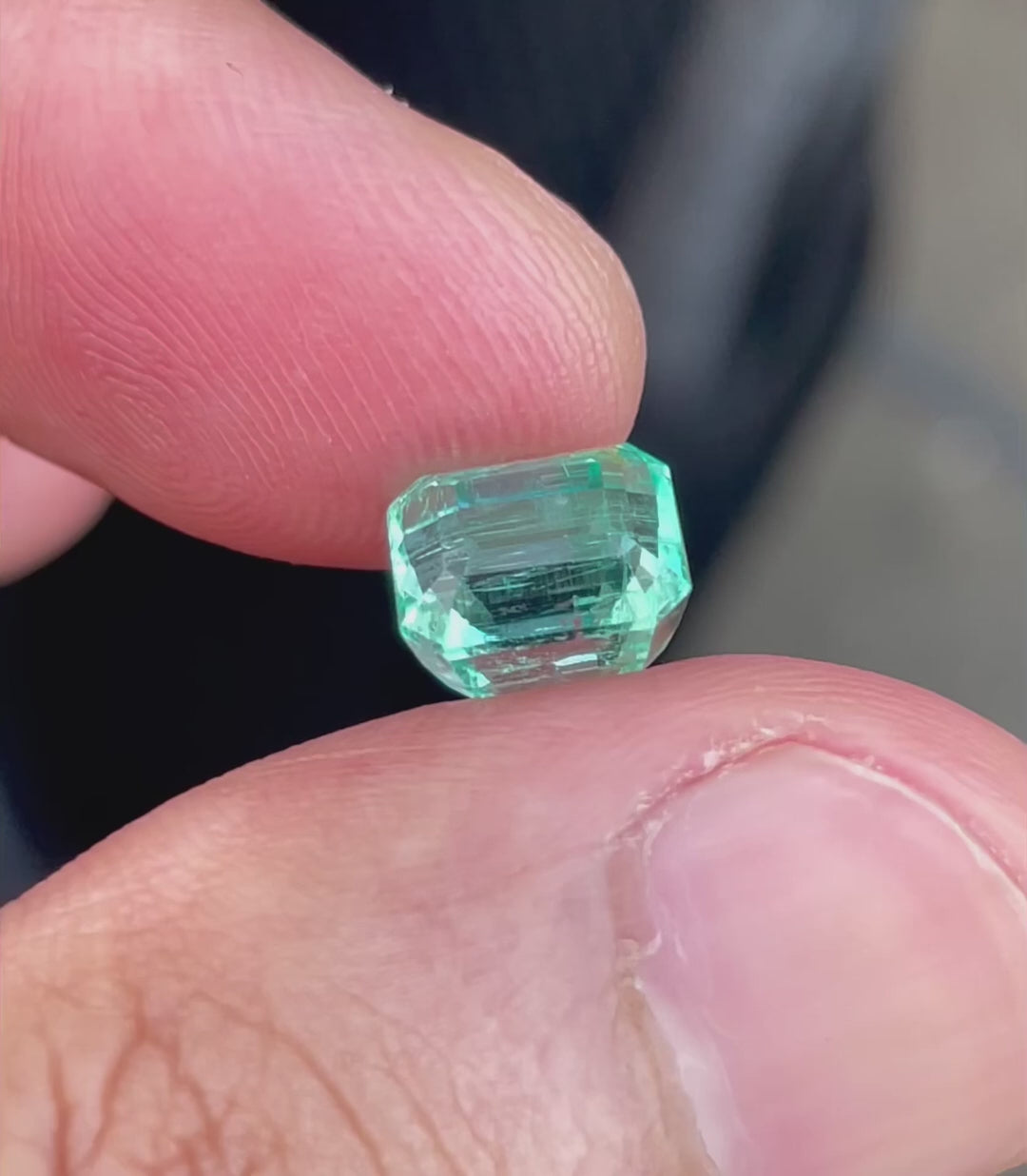 Spectacular Punjsher Emerald Gemstone