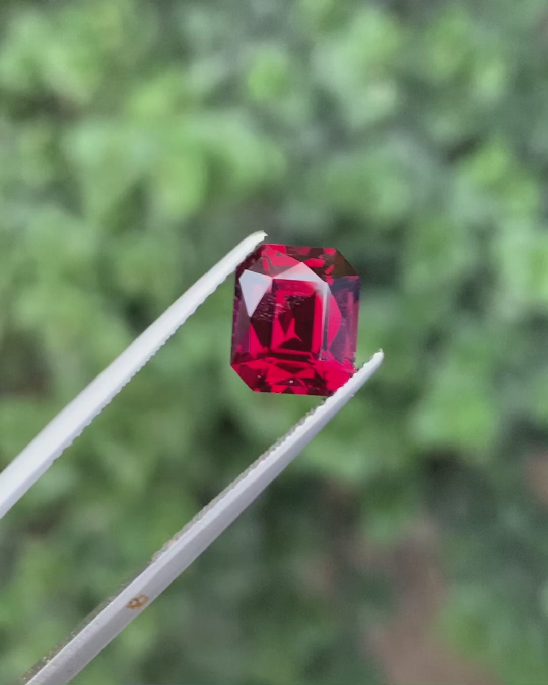 Bright Red Loose Garnet Gemstone