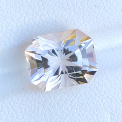 5.85 Carats Gorgeous Light Golden Loose Topaz Gemstone