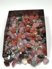 Cutting grade Rough Spinel lot each above 4 ct available For sale