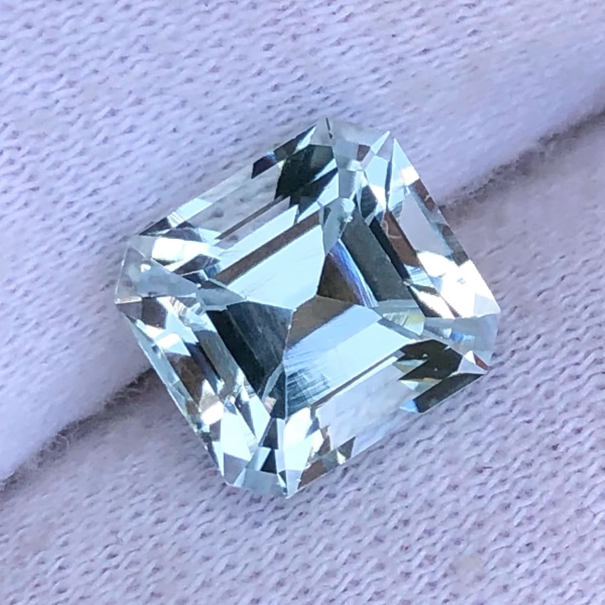 Light Blue Aquamarine Gemstone