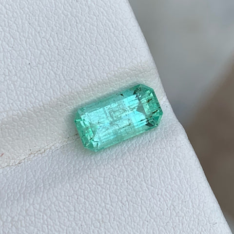 Stunning Natural Emerald Stone