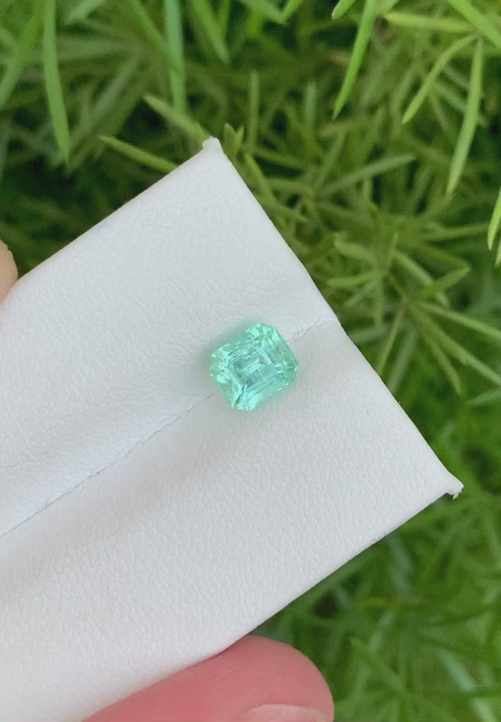 Incredible Natural Loose Emerald Gemstone