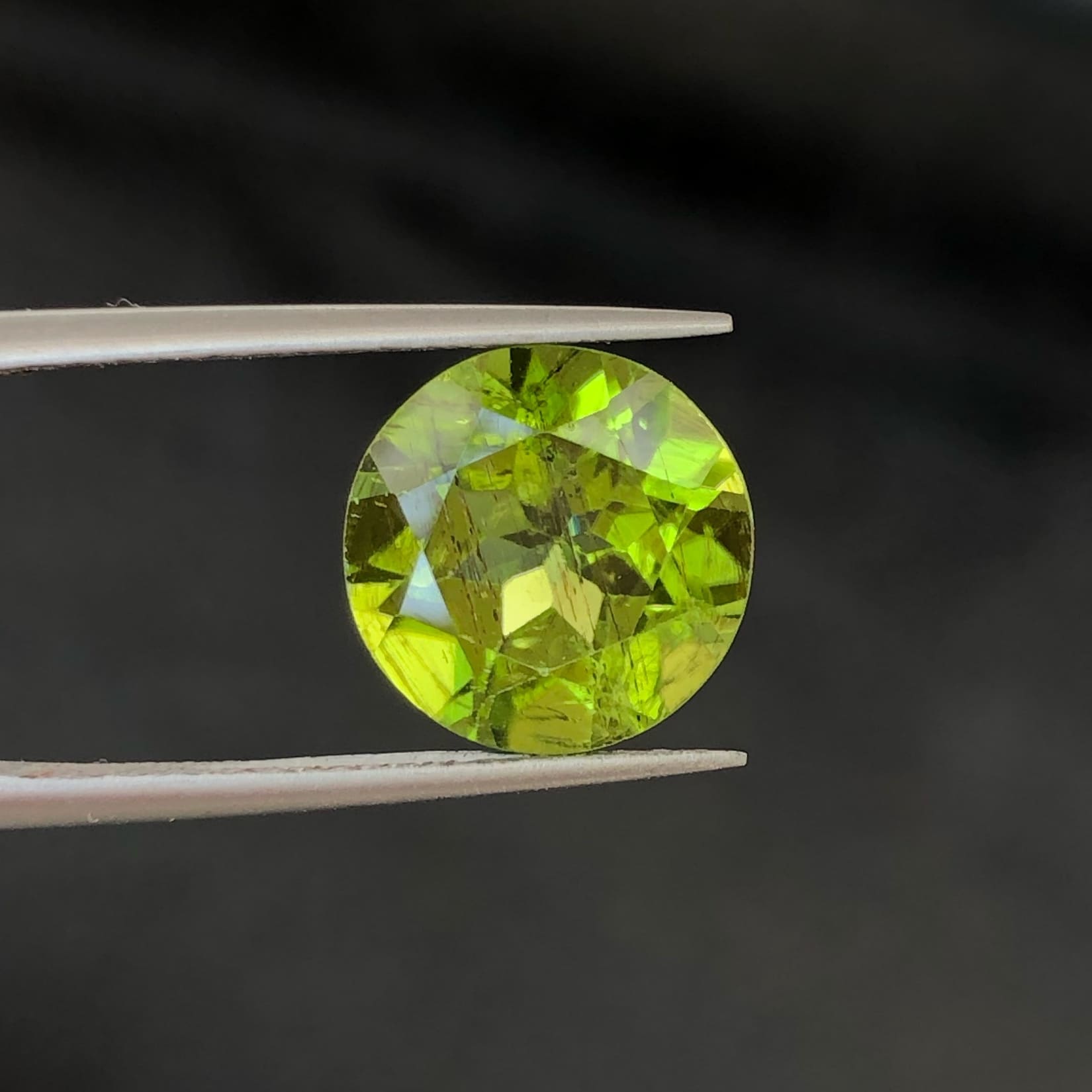 Brilliant Round Cut Peridot