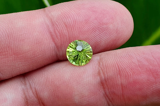 Peridot Meaning, Properties, Quality and History
