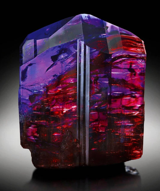 Trichroic Tanzanite from Merelani