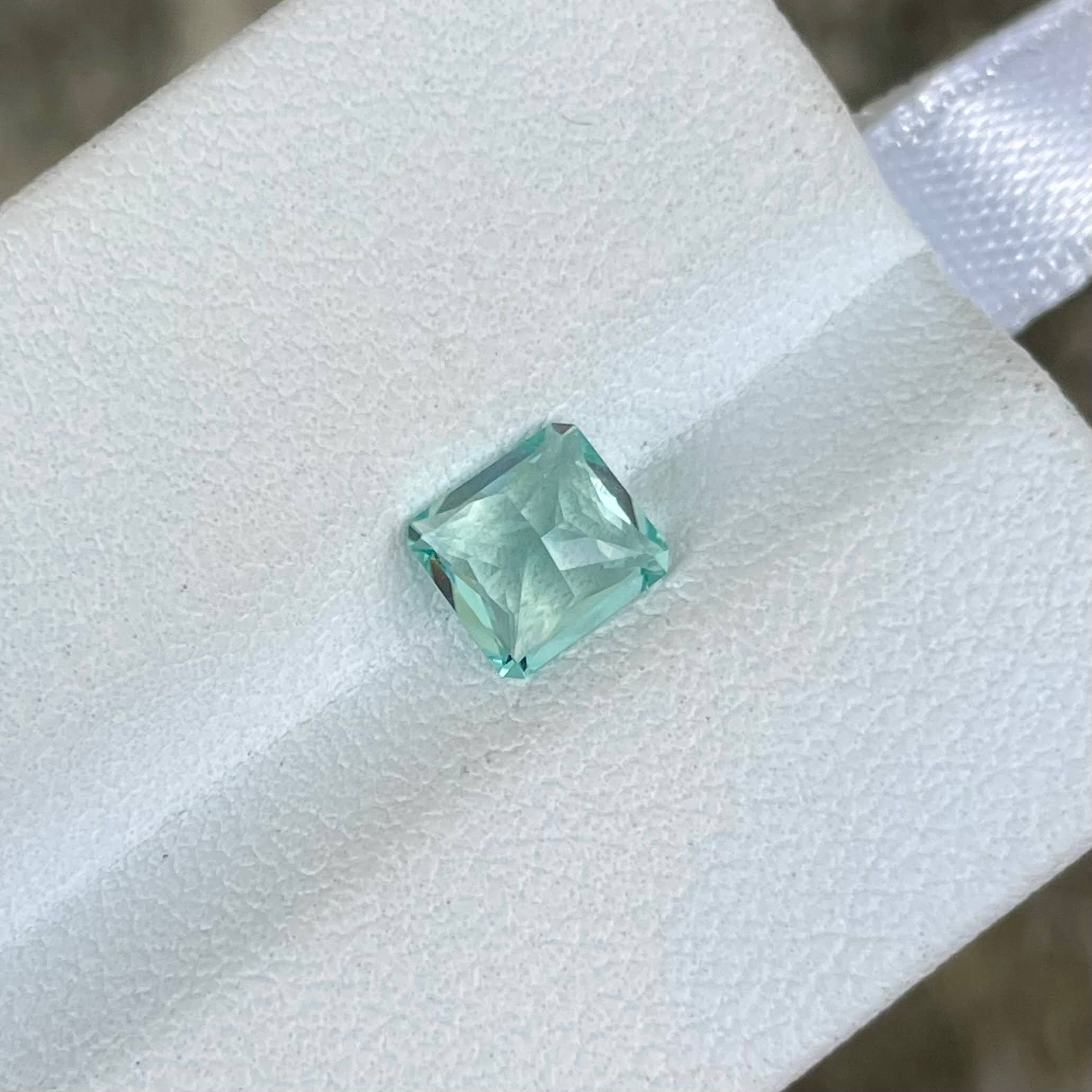 0.80 Carats Loose Seafoam Tourmaline