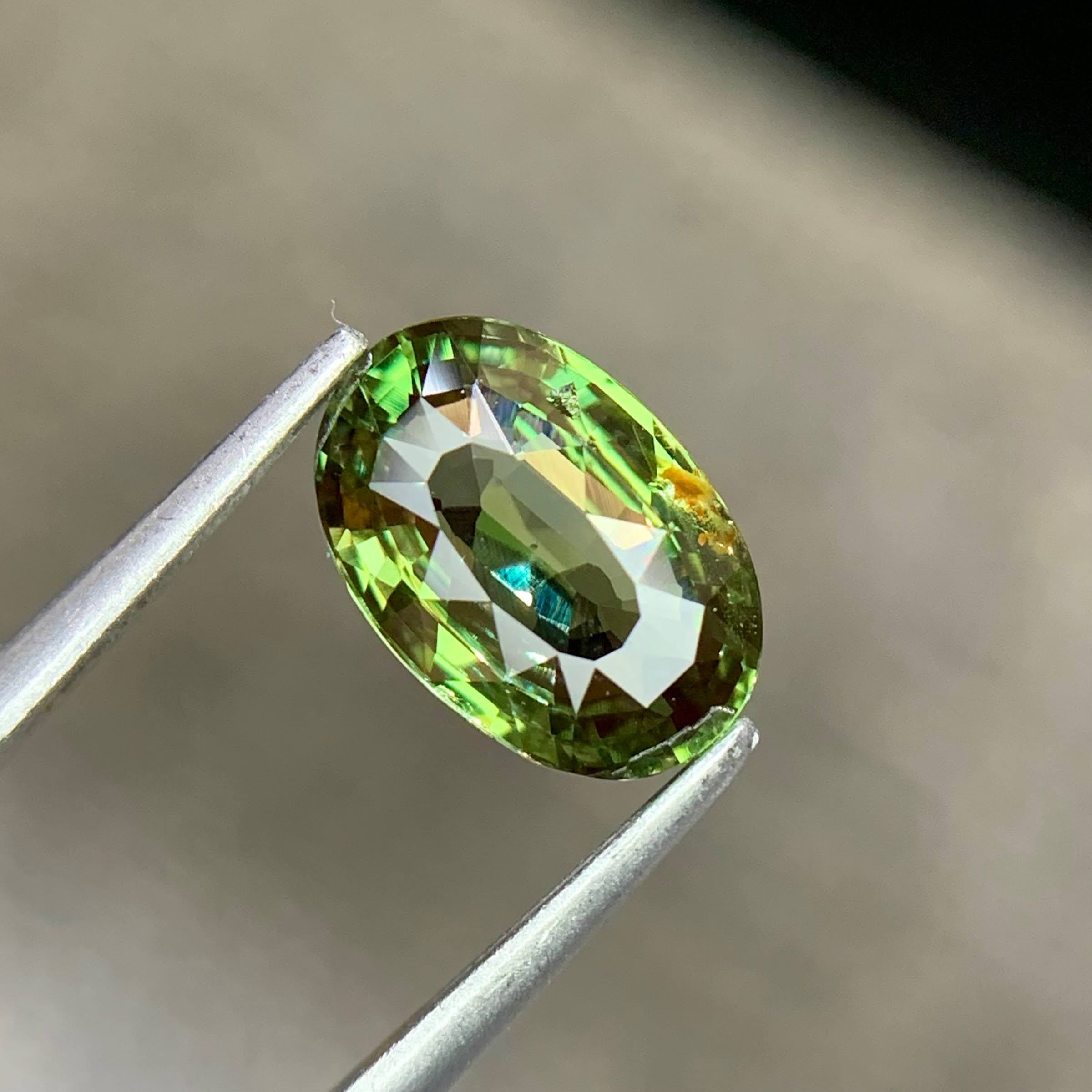 2.00 carats Certified Natural Alexandrite Stone Oval Cut Sri Lankan Gemstone