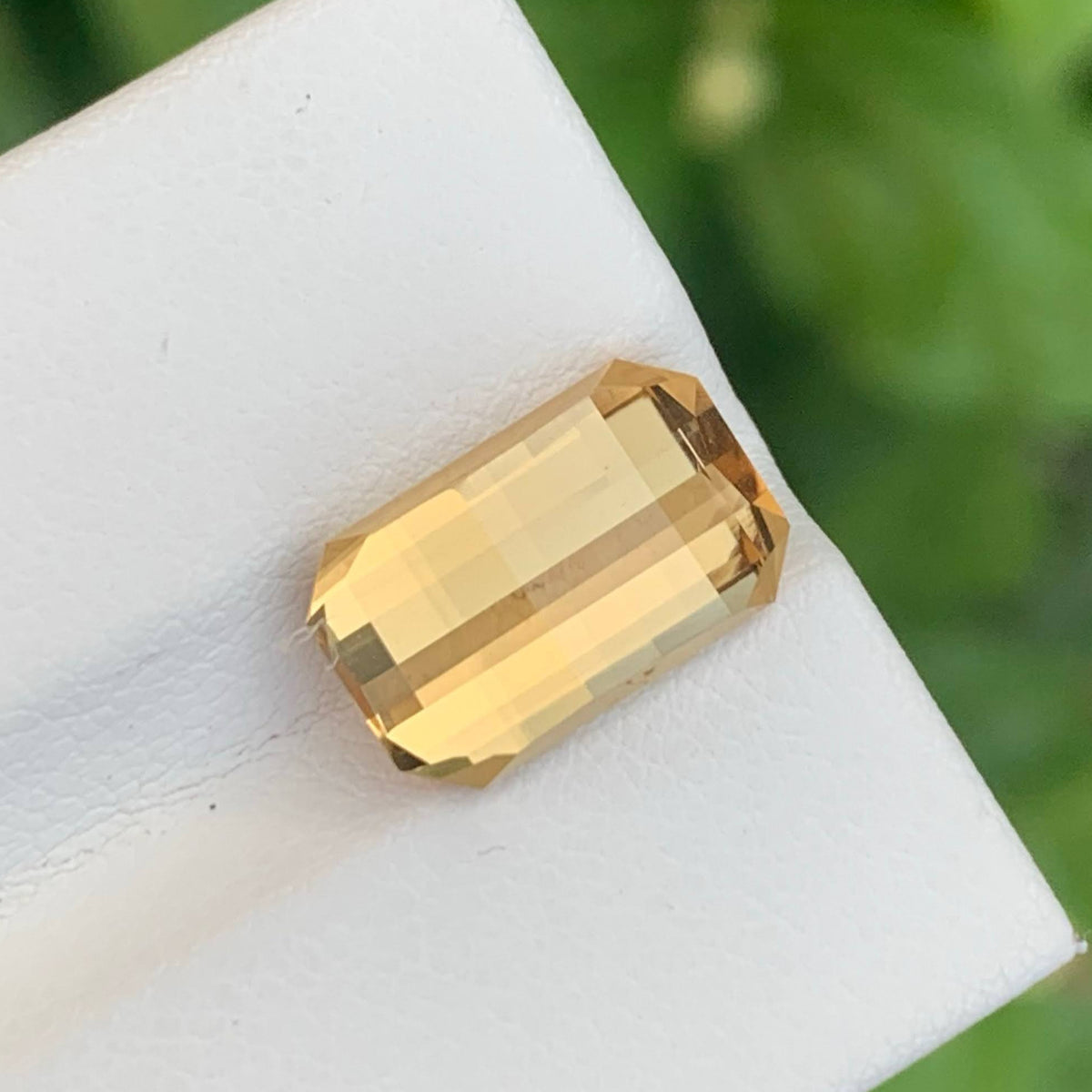 4.25 Carats Citrine Stone Pixel Cut