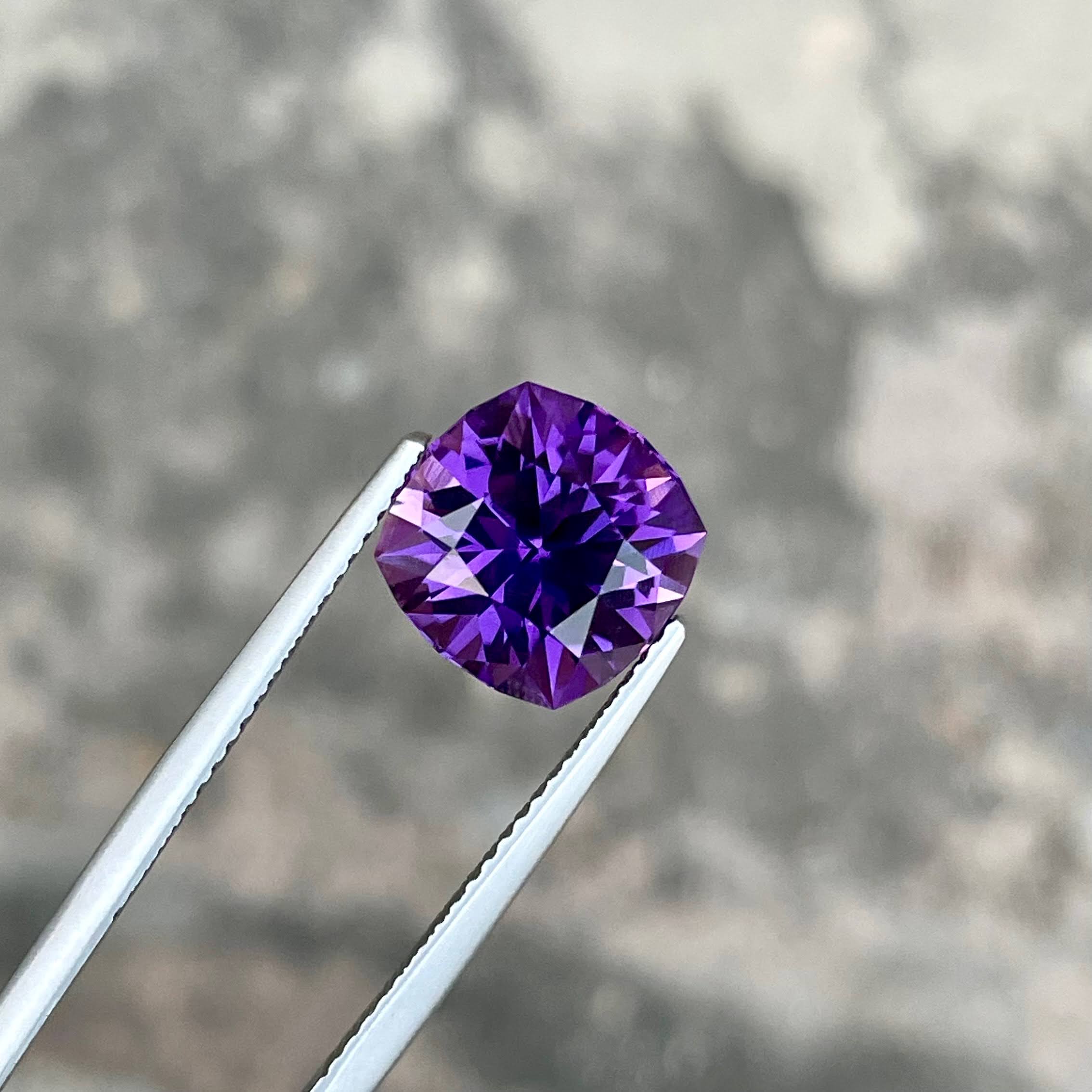 3.95 Carats Purple Brazilian Amethyst 