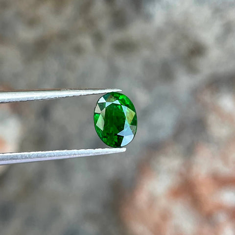 1.30 Carats Green Tsavorite Garnet