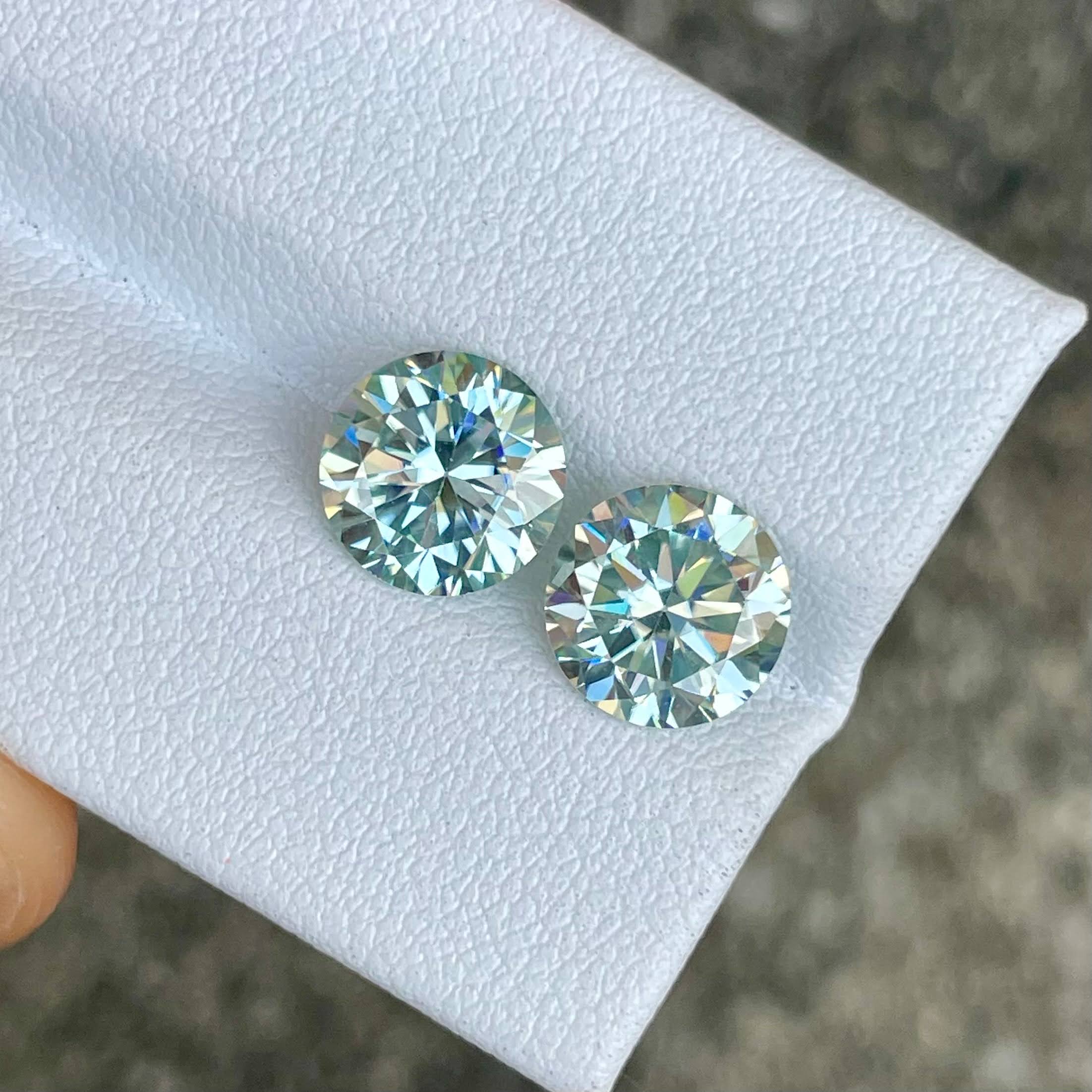 4.23 carats Round Cut Moissanite Pair 