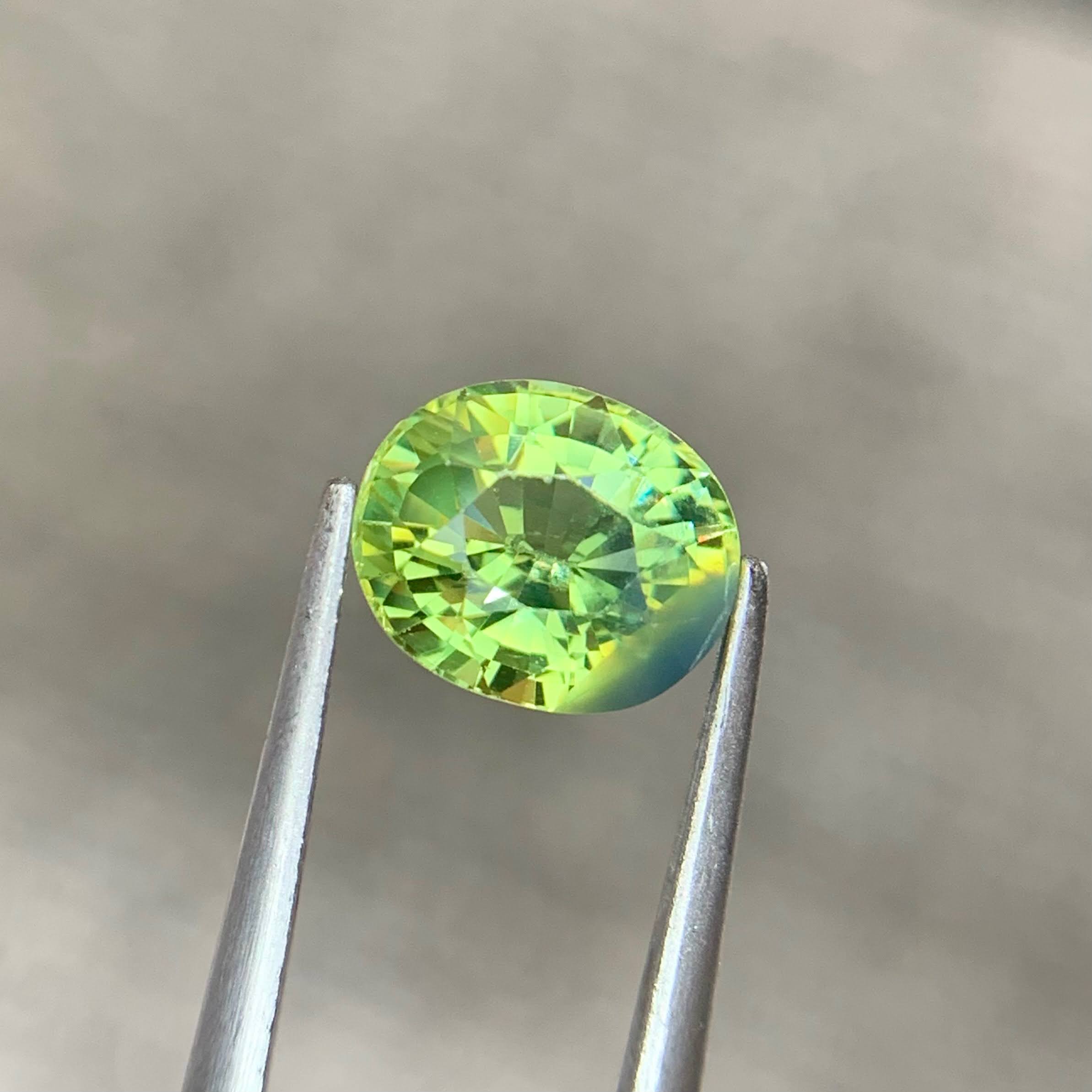 1.82Ct Teal Sapphire Oval Cut