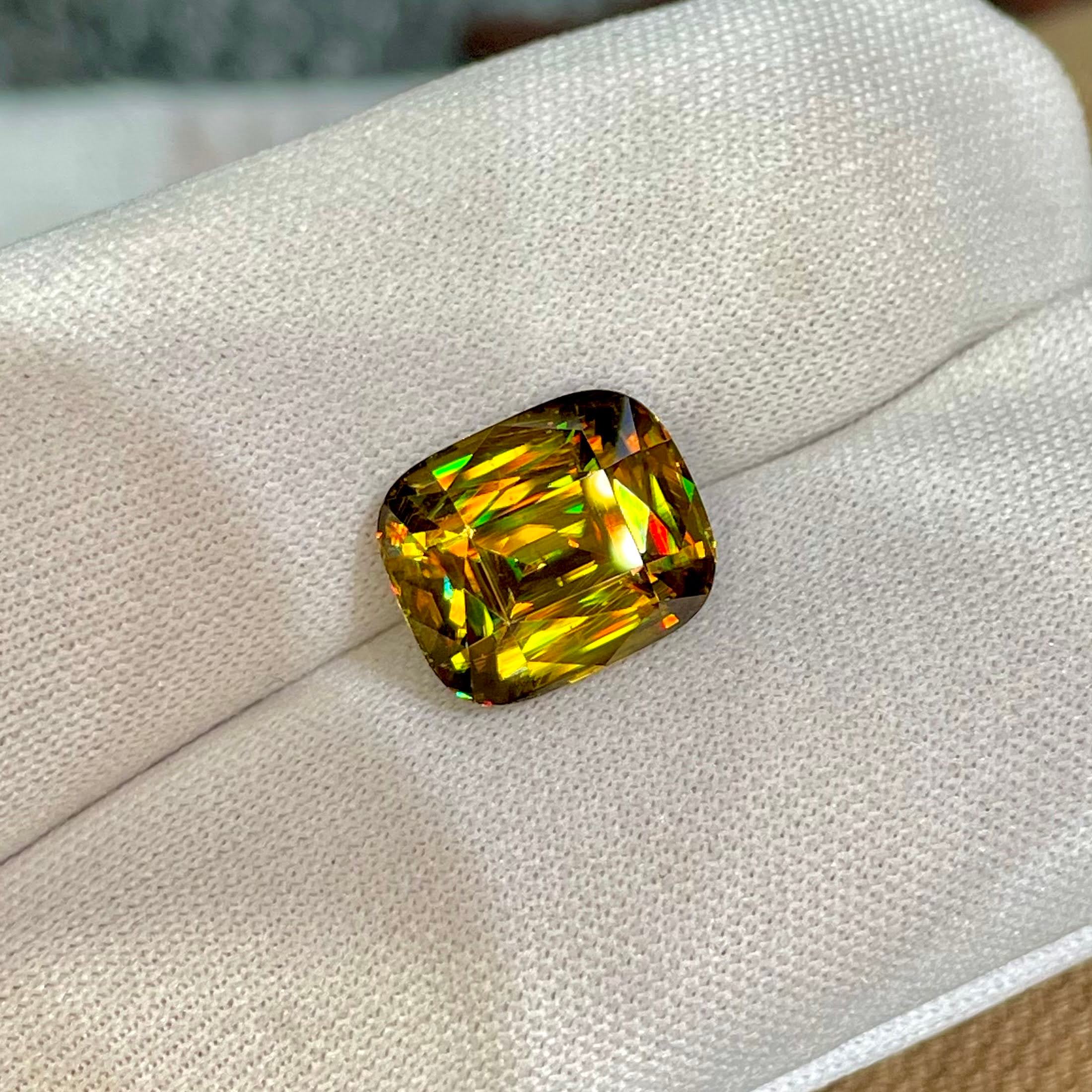 7.68 Carat Fine Quality Sphene Stone