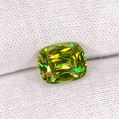 3.05 Carats Green Sphene Gemstone