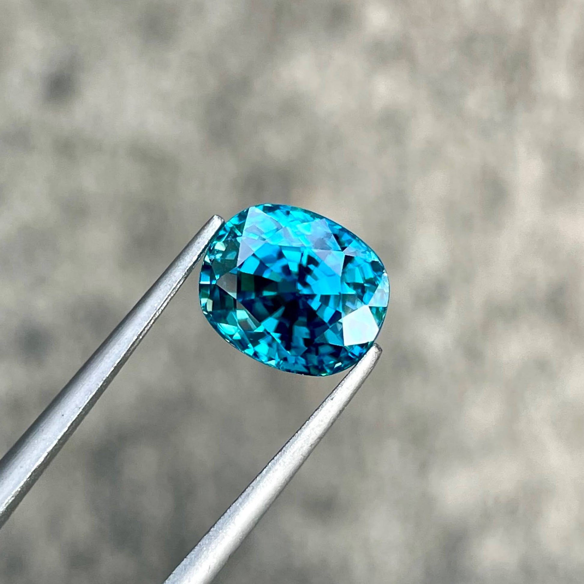 5.06 Carats Blue Cushion Zircon Stone