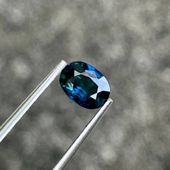 1.02 Carats Teal Sapphire Gem Oval Cut