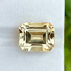 15.05 Carats Yellow Scapolite Stone