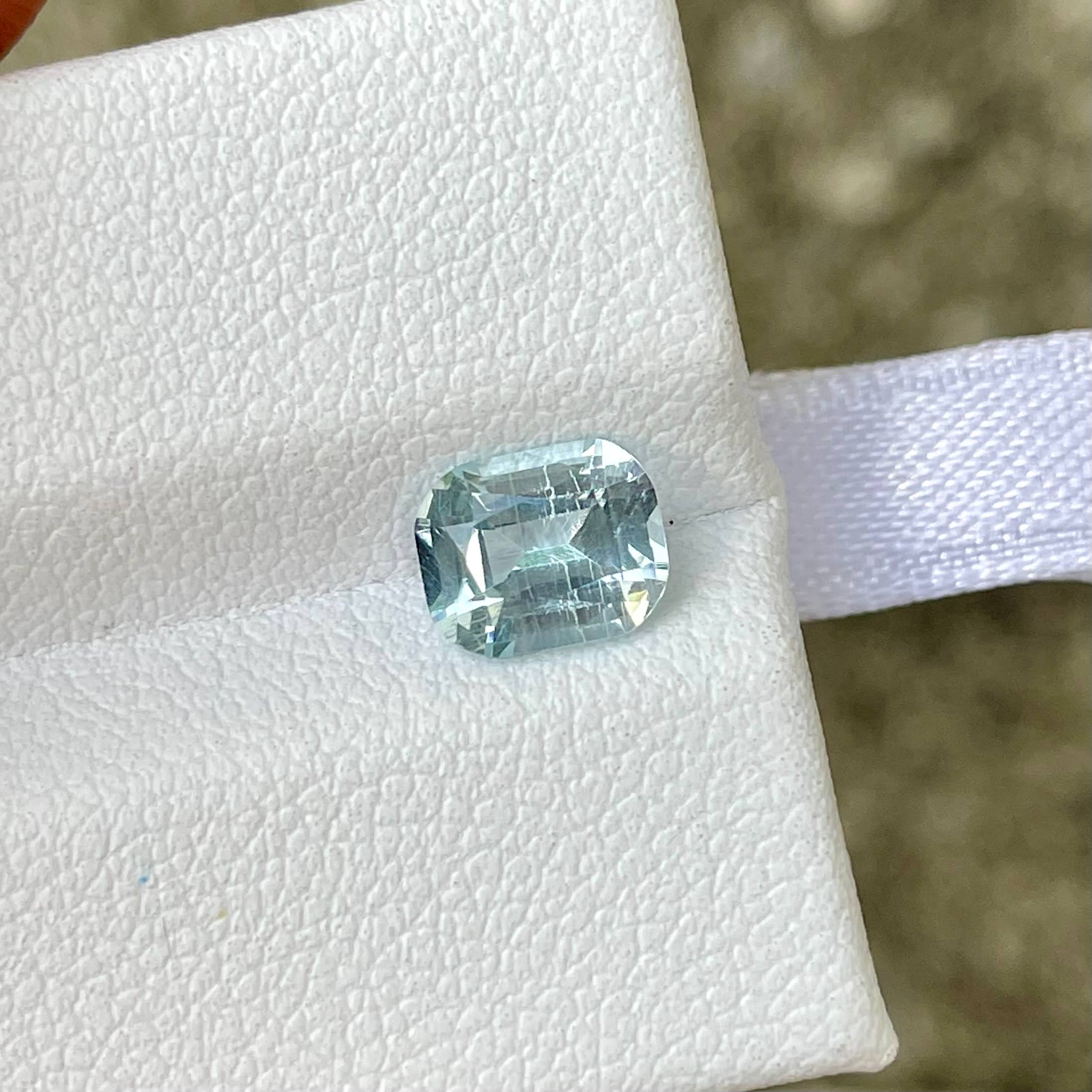 1.21 Carats Light Blue Aquamarine Stone