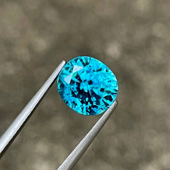 5.25 Carats Blue Oval Zircon Stone