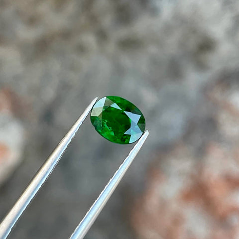 1.30 Carats Green Tsavorite Garnet