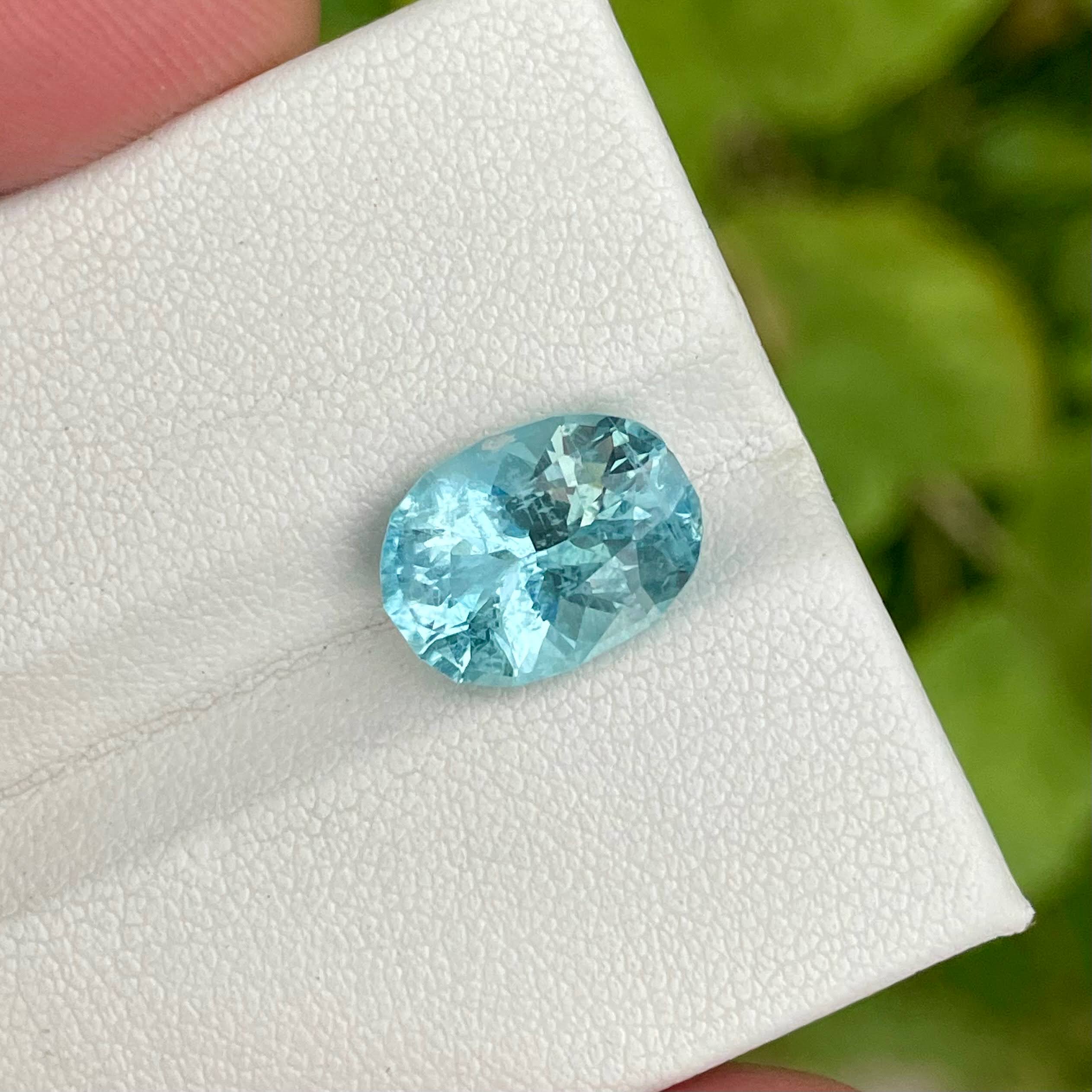 4.65 Carats Blue Aquamarine Gemstone