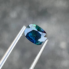 0.96 Carats Teal Sapphire Gem Oval Cut