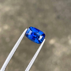 3.25 Carats Blue Sri Lankan Sapphire