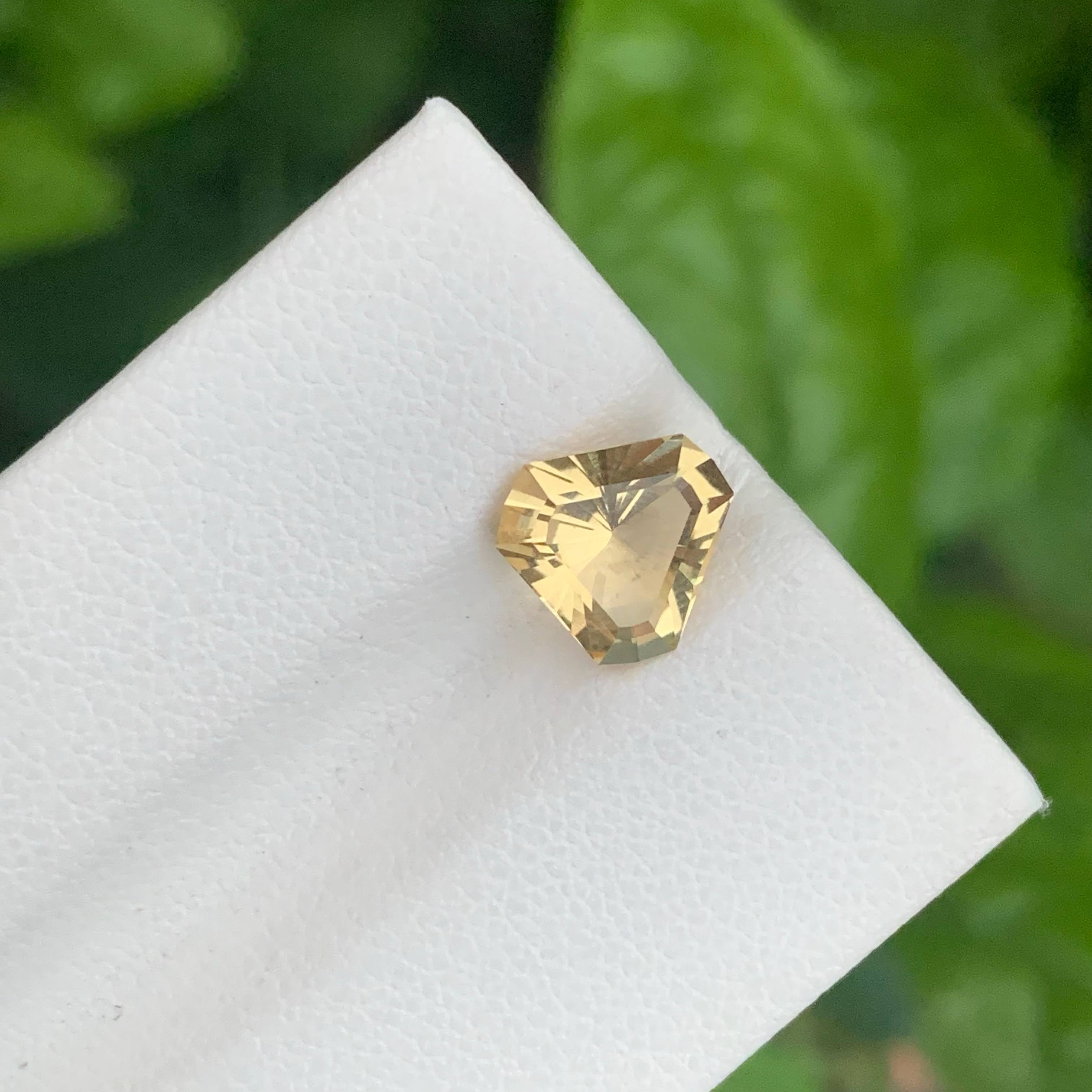 1.65 Carats Trillion Cut Citrine Stone