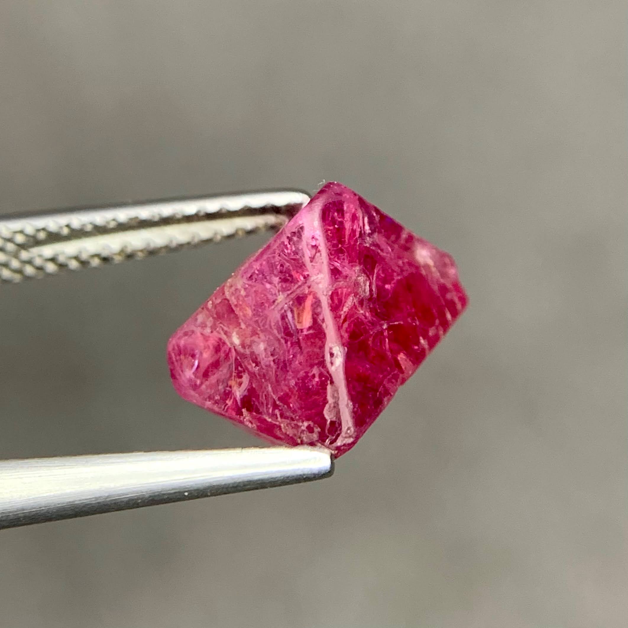 5.63 carats Natural Rough Spinel Crystal Raw Foam Unworked Burmese Gem