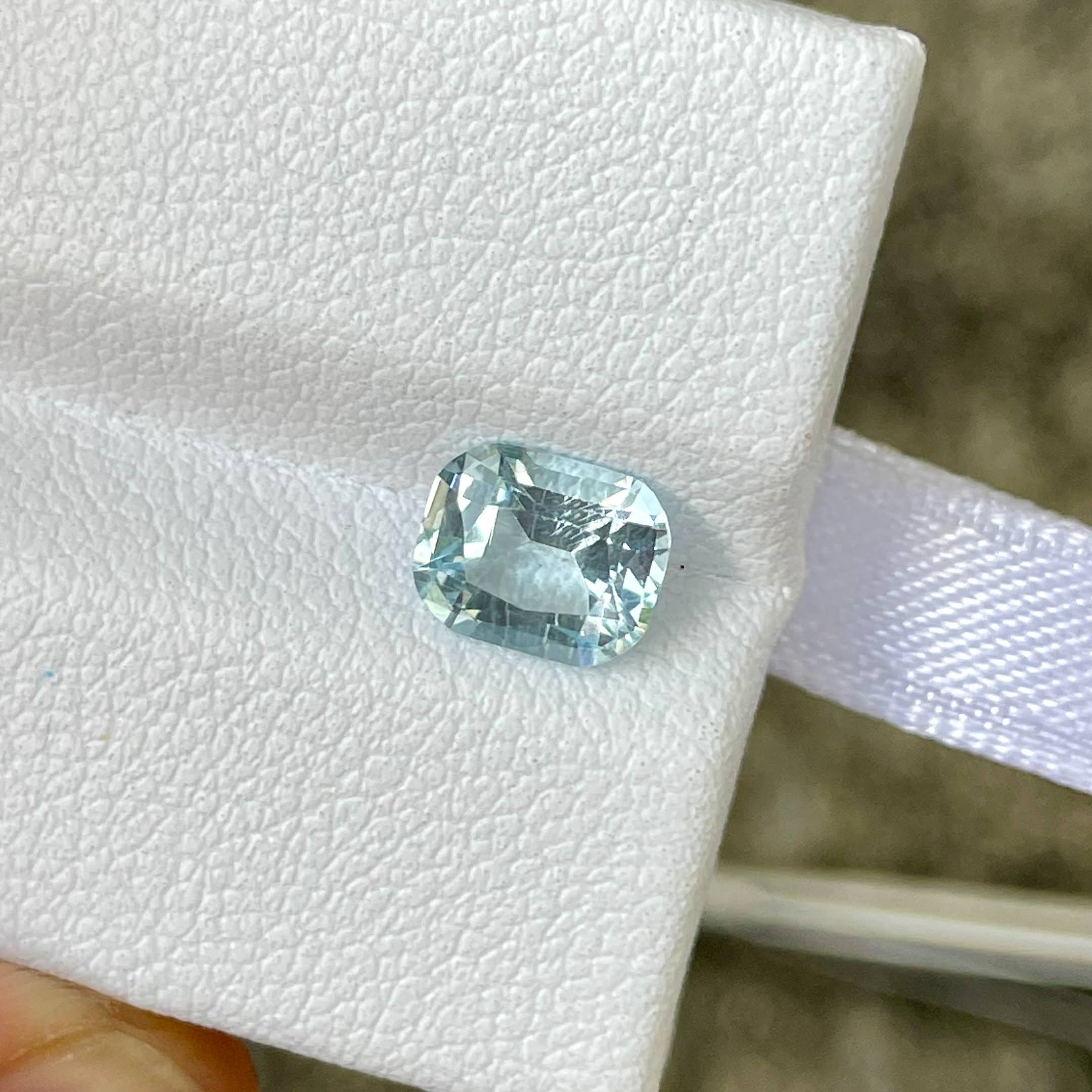 1.21 Carats Light Blue Aquamarine Stone