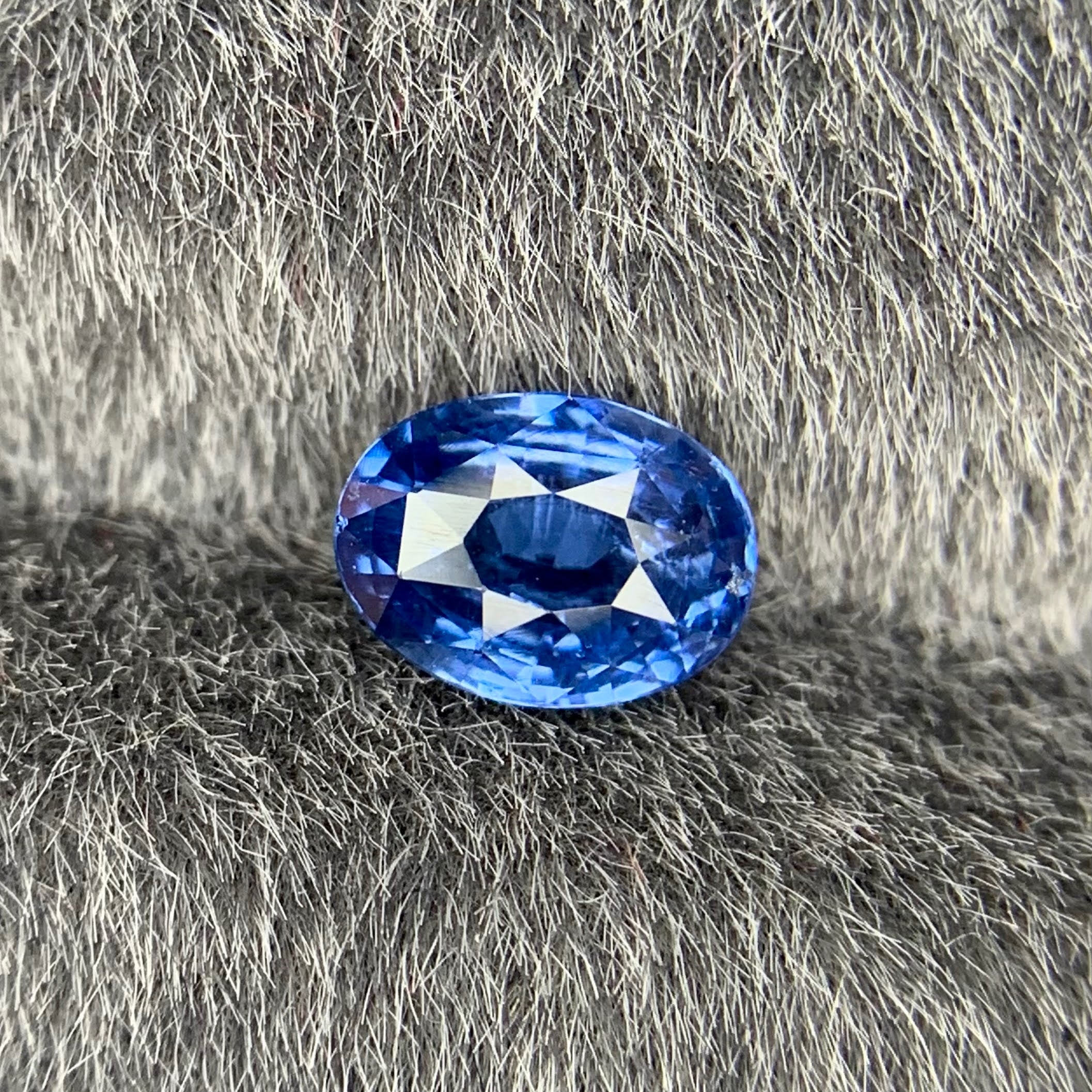 1.05 Ct Certified Neon Cobalt Blue Spinel Oval