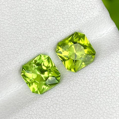 3.75 Carats Green Peridot Pair Gems