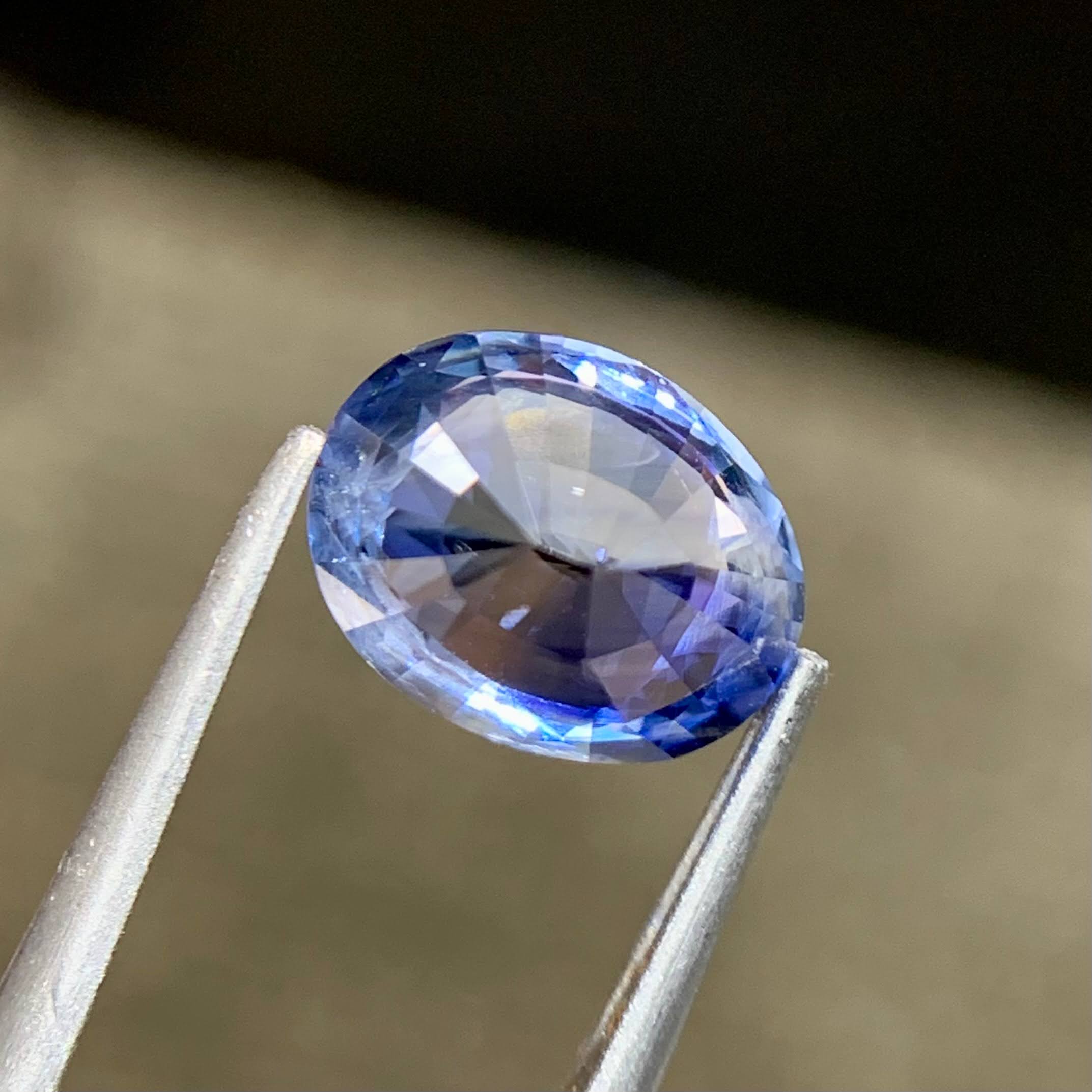bicolor-sapphire-2-61ct-sri-lanka