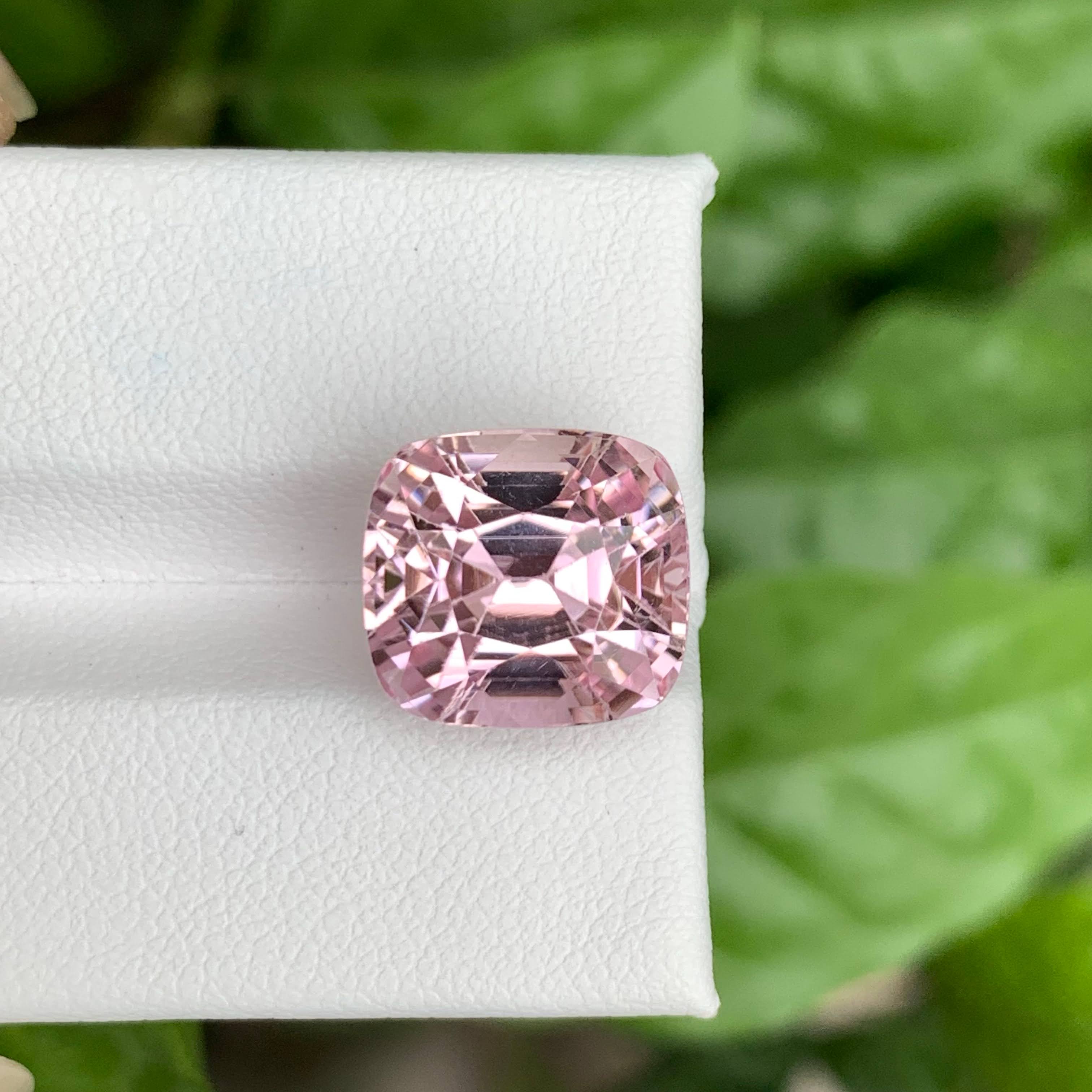 13.05 Carats Pink Kunzite Gemstone