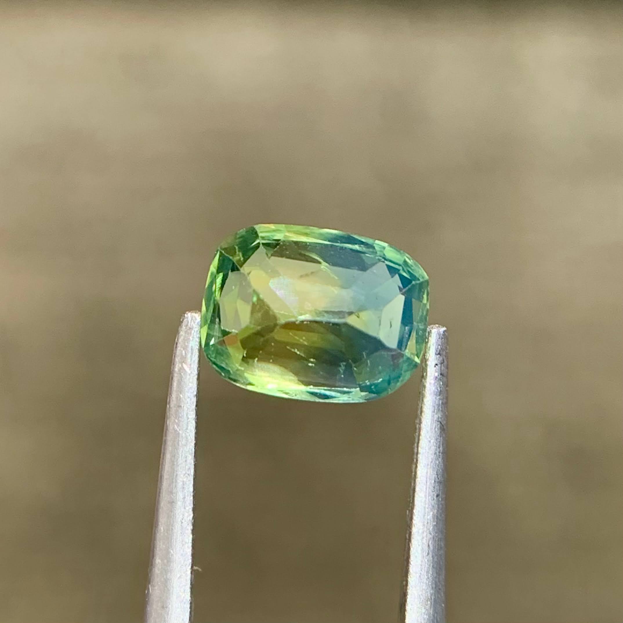 1.47ct Bi-Color Sapphire Cushion Cut 