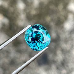 5.65 Carats Blue Cushion Zircon Stone